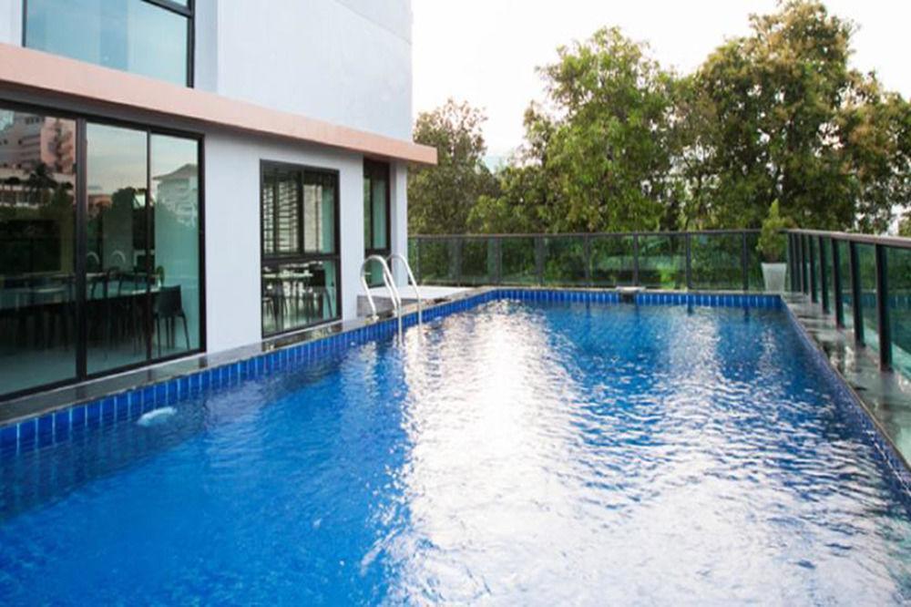 B2 South Pattaya Premier Hotel Esterno foto